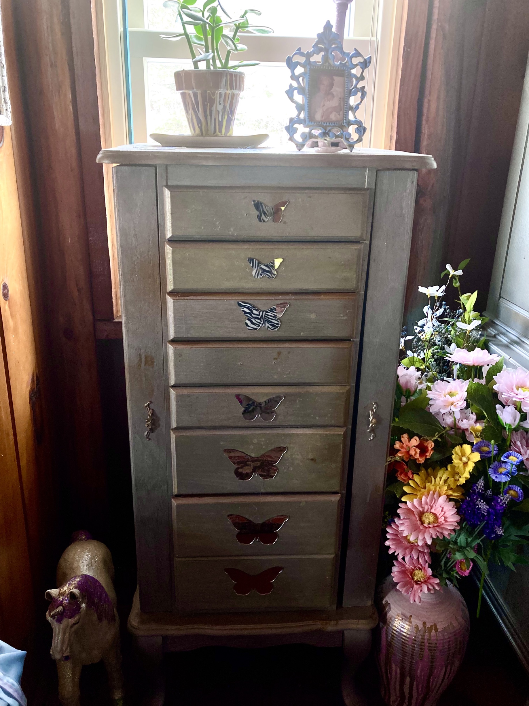 Hand_Painted_Furniture-024