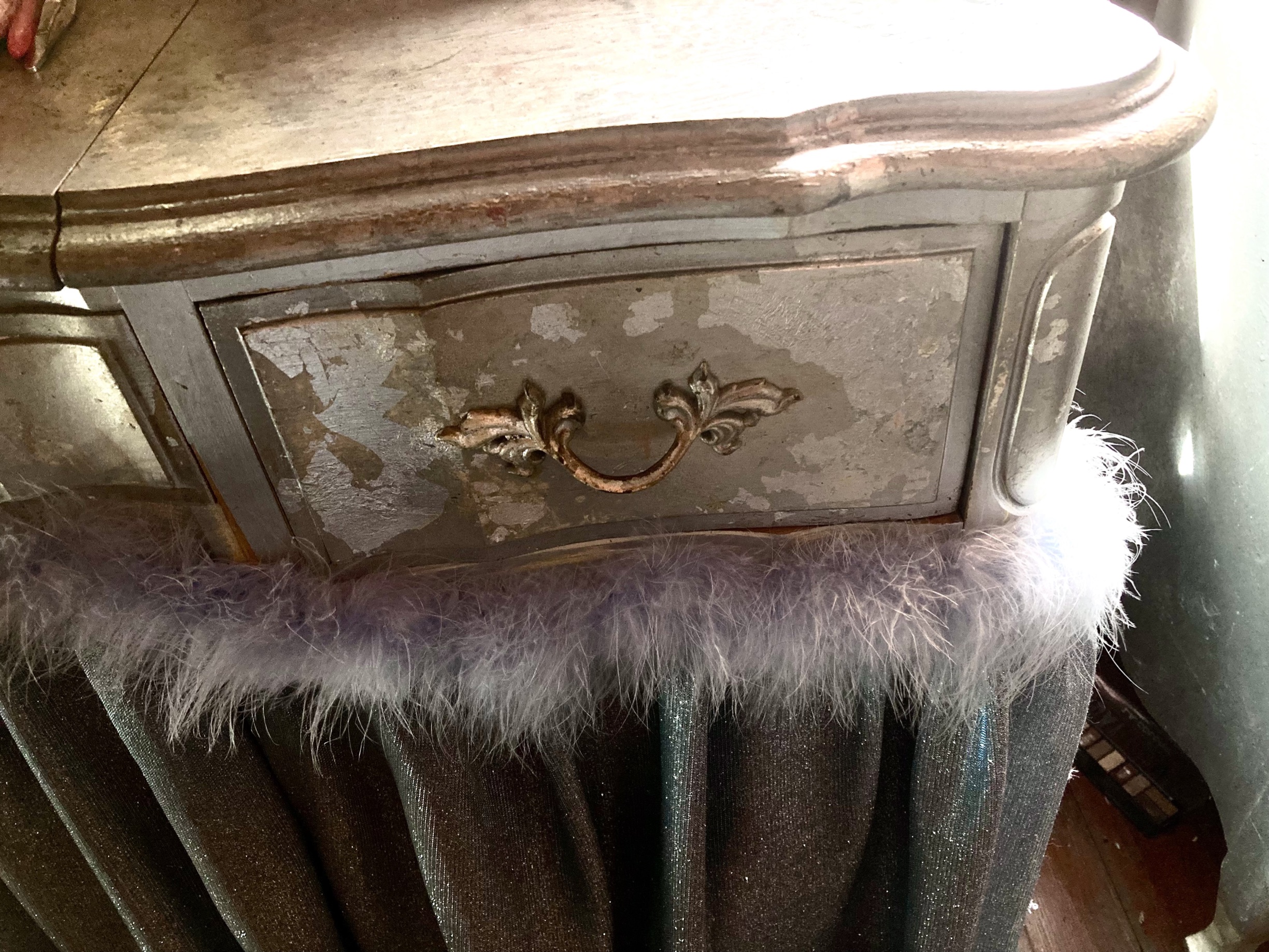 Hand_Painted_Furniture-025