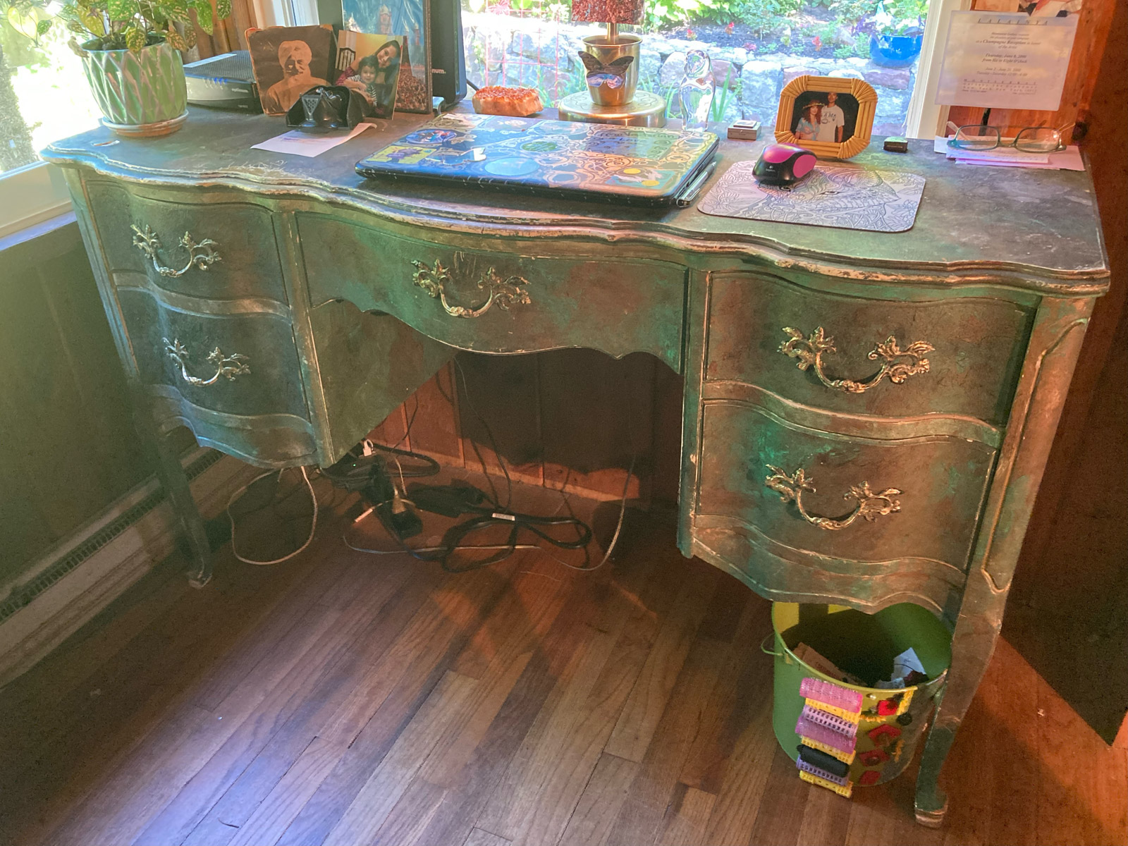 Hand_Painted_Furniture-043
