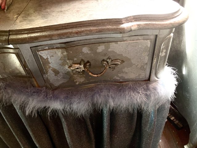 Hand_Painted_Furniture-025