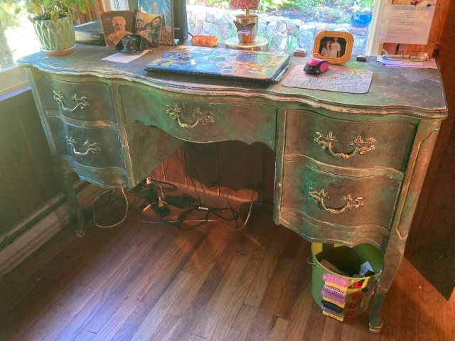 Hand_Painted_Furniture-043